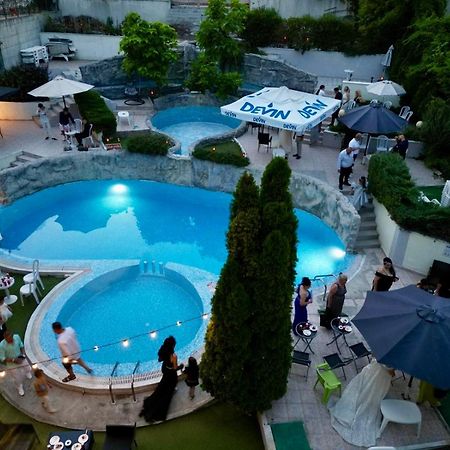 Hotel Brilliance Warna Exterior foto