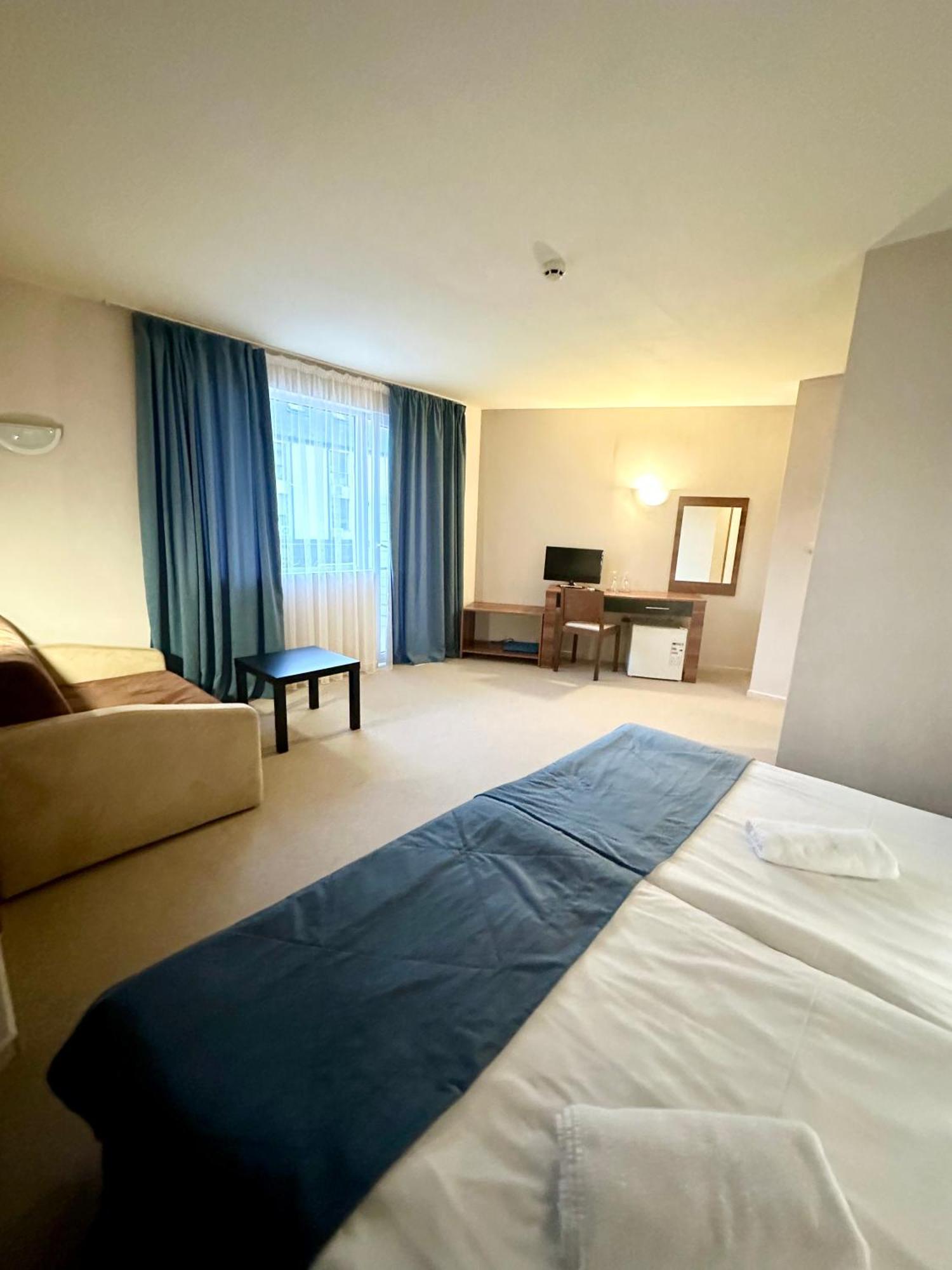 Hotel Brilliance Warna Exterior foto