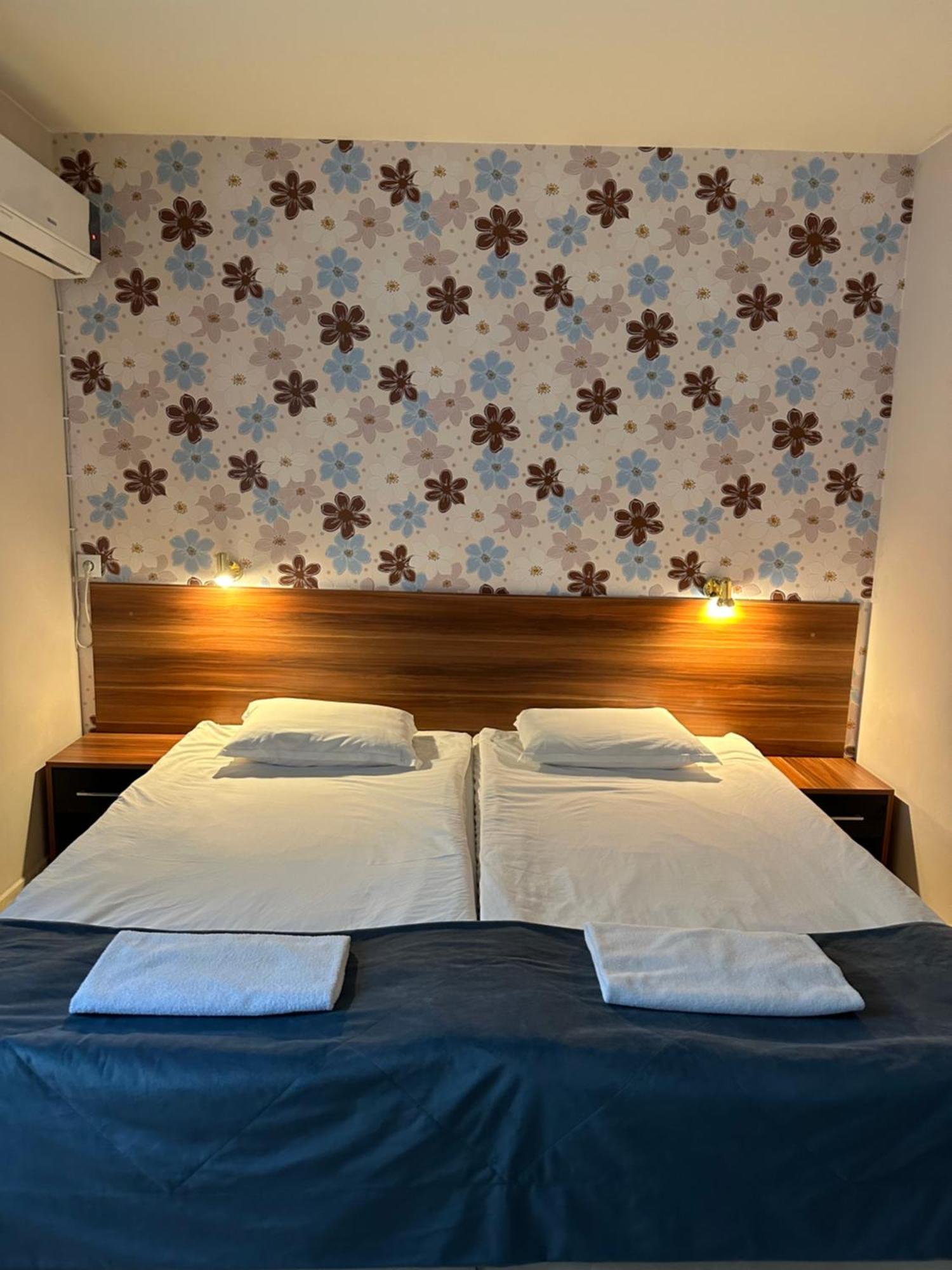 Hotel Brilliance Warna Exterior foto