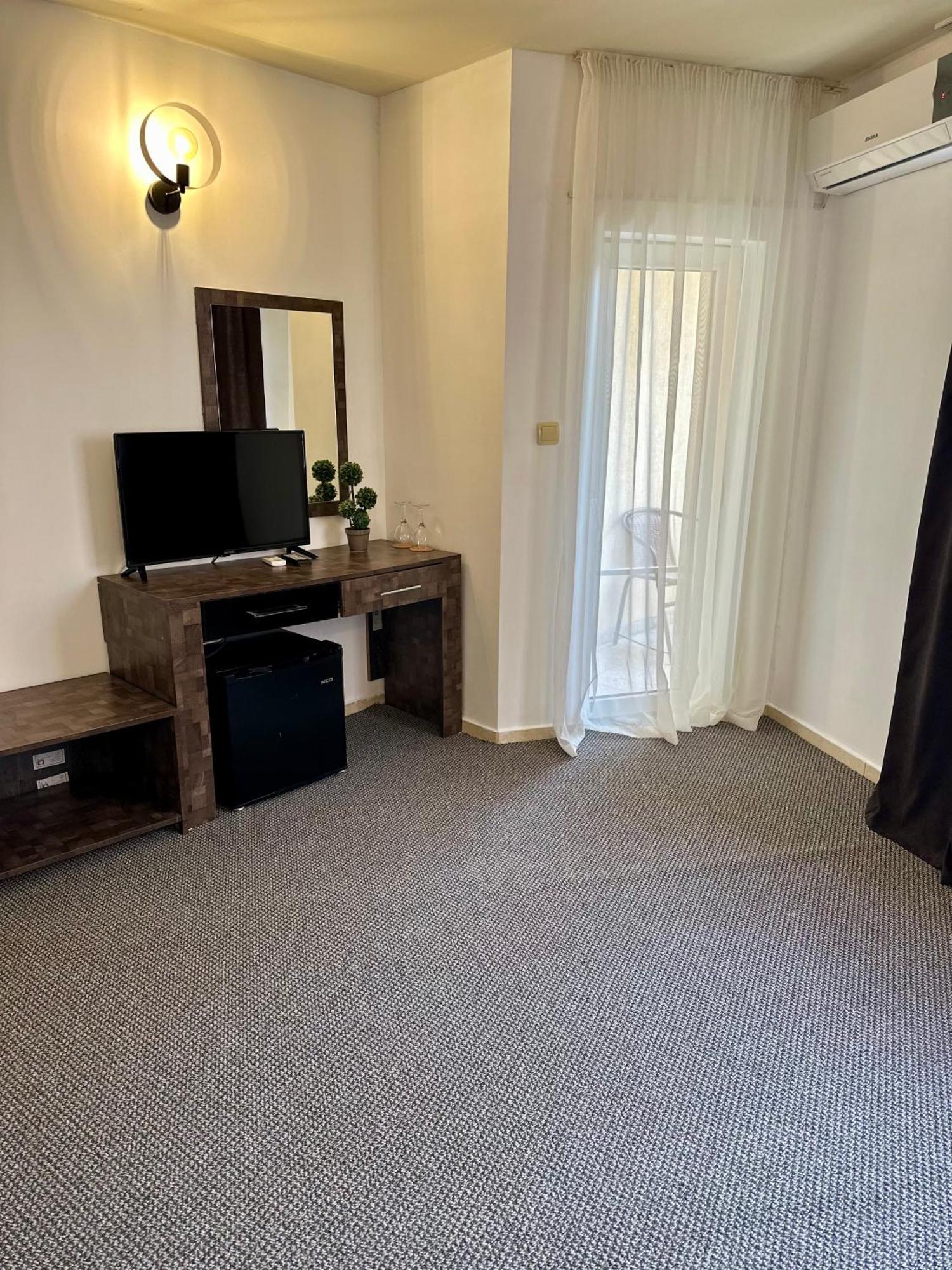 Hotel Brilliance Warna Zimmer foto
