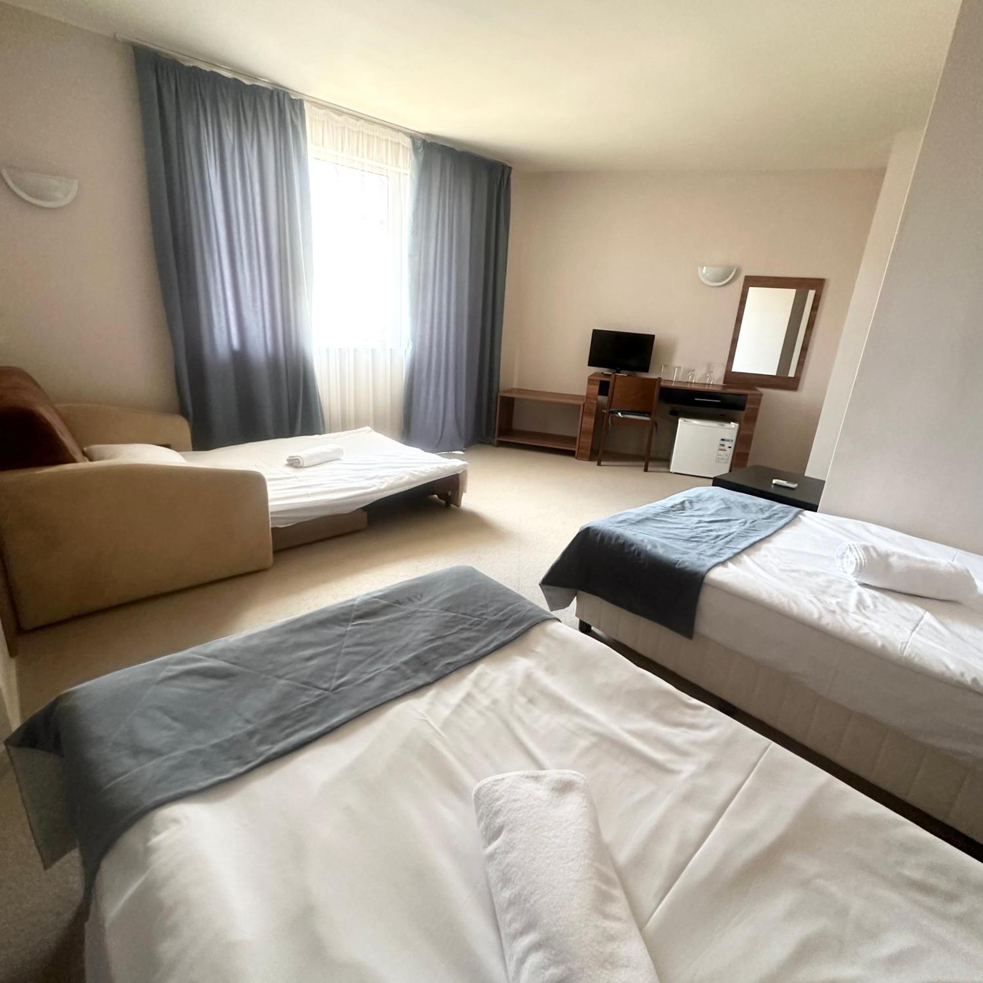 Hotel Brilliance Warna Zimmer foto